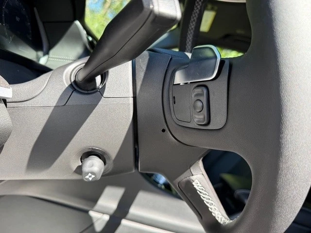 2025 Jeep WL Grand Cherokee - Image 15 of 21
