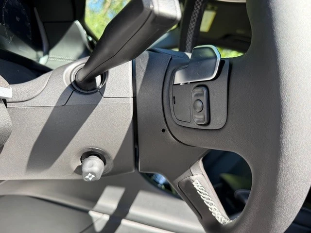 2025 Jeep WL Grand Cherokee - Image 15 of 21