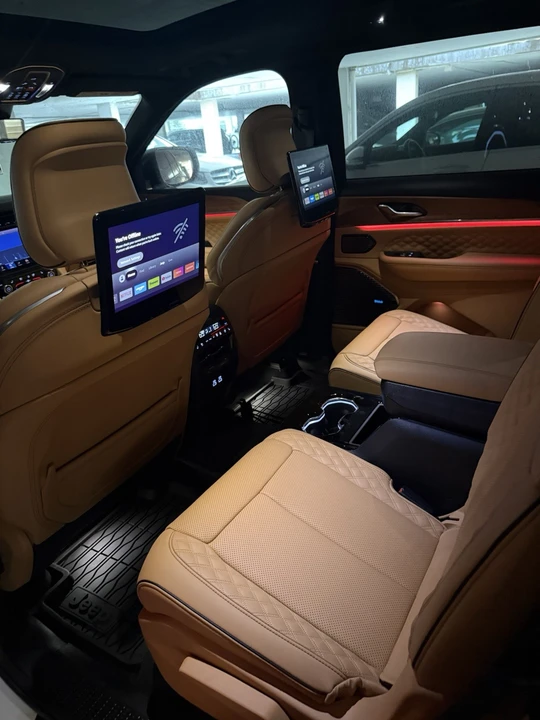 2025 Jeep WL Grand Cherokee - Image 14 of 20