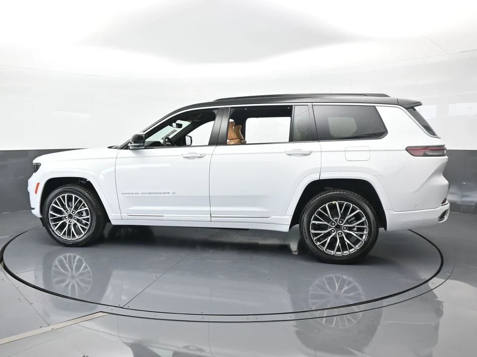 2025 Jeep WL Grand Cherokee - Image 3 of 12