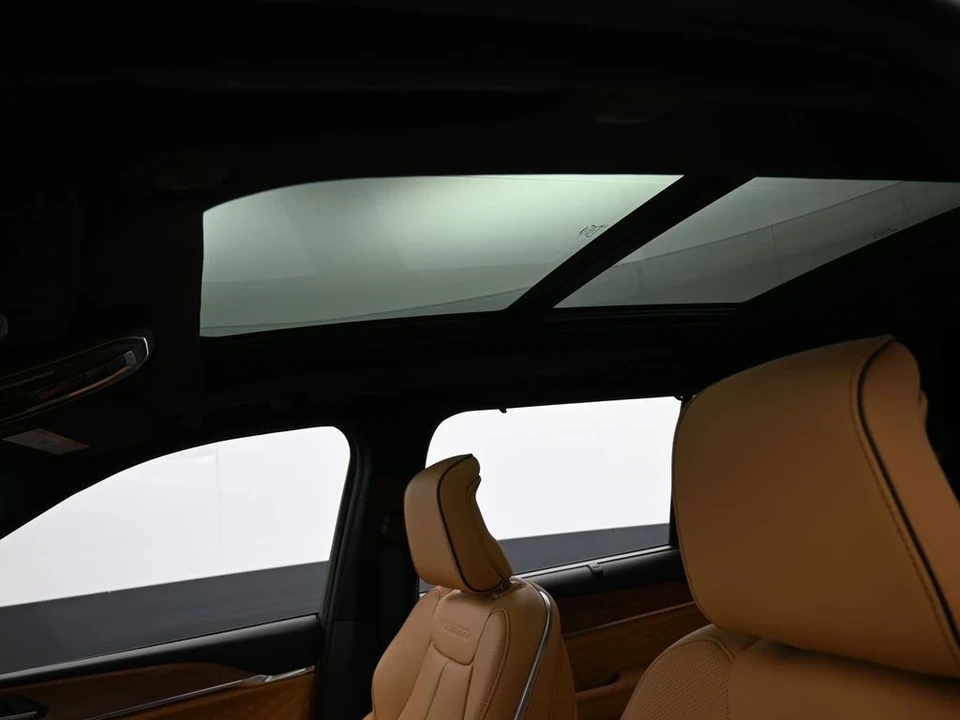 2025 Jeep WL Grand Cherokee - Image 11 of 12