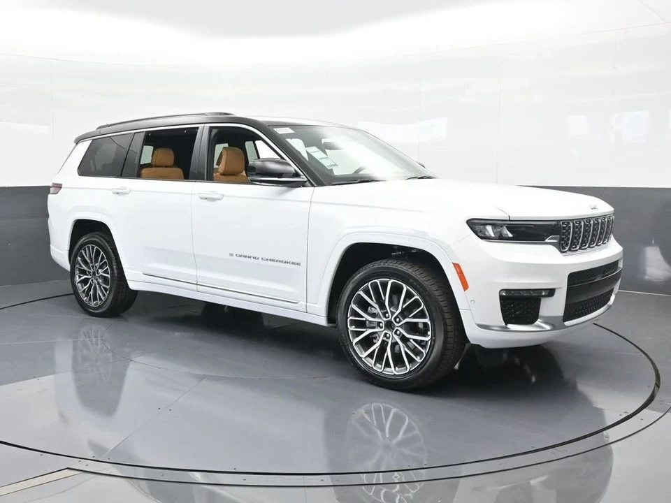 2025 Jeep WL Grand Cherokee - Image 8 of 12