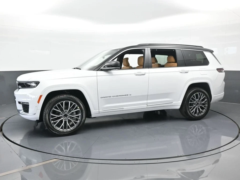 2025 Jeep WL Grand Cherokee - Image 2 of 12