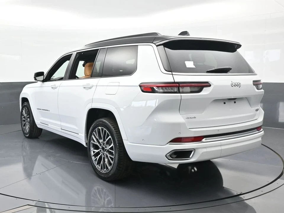 2025 Jeep WL Grand Cherokee - Image 4 of 12