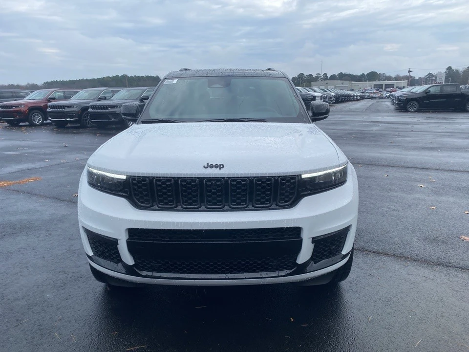 2025 Jeep WL Grand Cherokee - Image 2 of 12