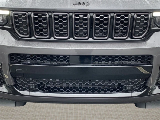 2025 Jeep WL Grand Cherokee - Image 9 of 12