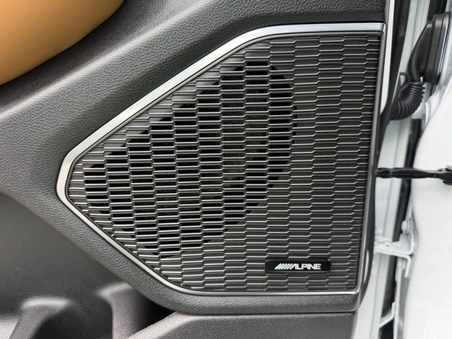 2025 Jeep WL Grand Cherokee - Image 14 of 21