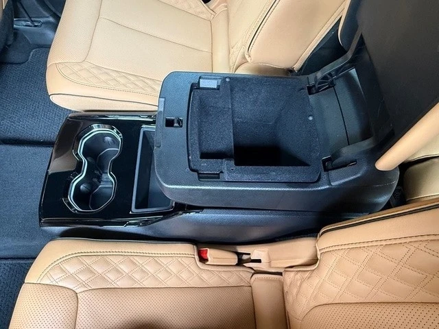 2025 Jeep WL Grand Cherokee - Image 18 of 21