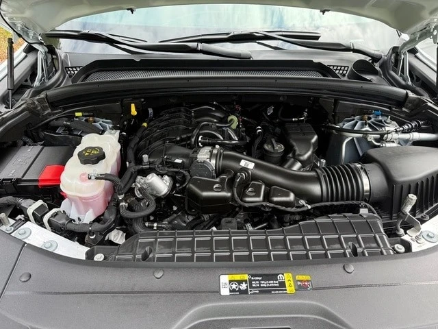 2025 Jeep WL Grand Cherokee - Image 9 of 21