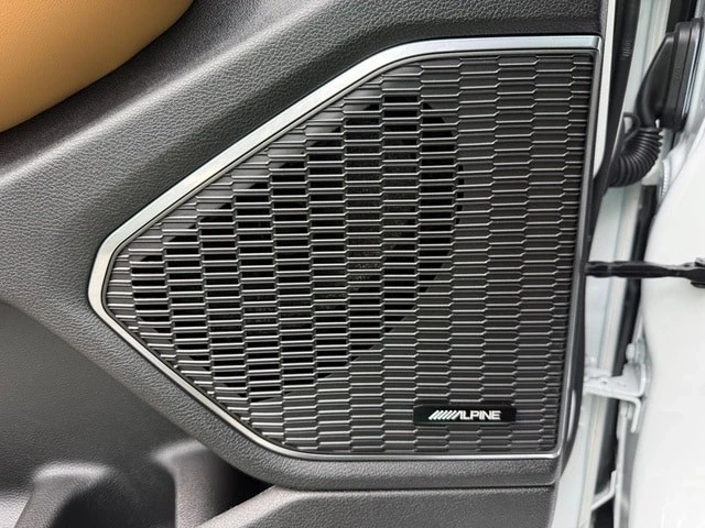 2025 Jeep WL Grand Cherokee - Image 14 of 21