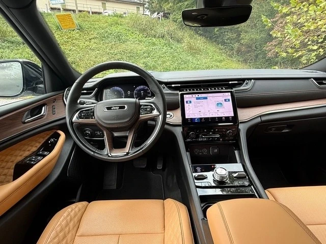 2025 Jeep WL Grand Cherokee - Image 10 of 21