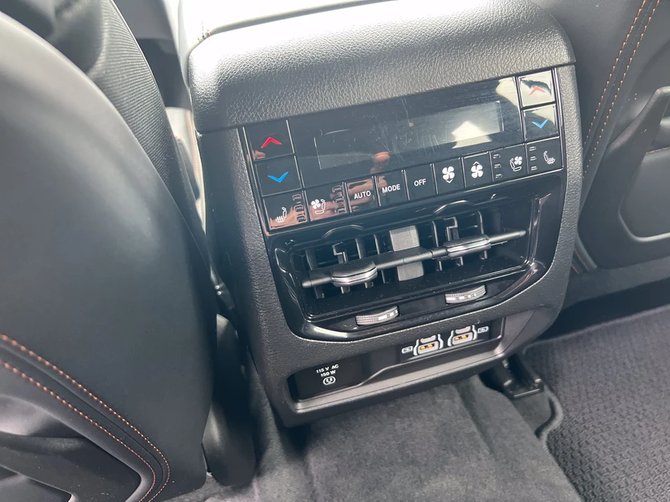 2025 Jeep WL Grand Cherokee - Image 17 of 31