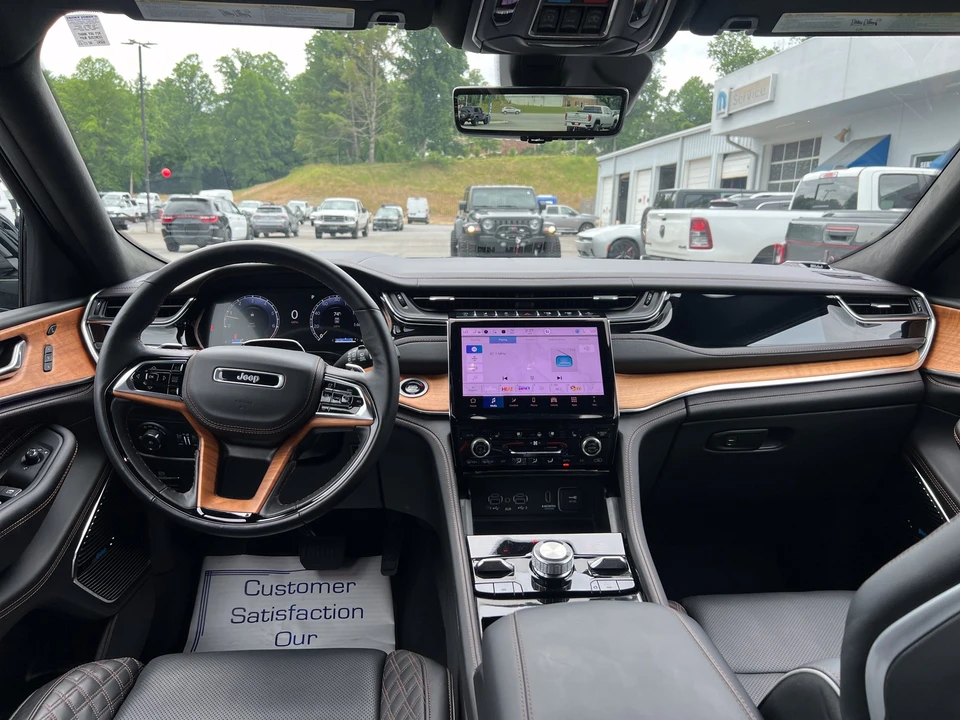 2025 Jeep WL Grand Cherokee - Image 18 of 31