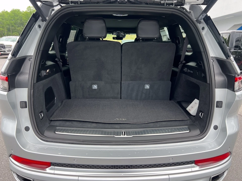 2025 Jeep WL Grand Cherokee - Image 10 of 31