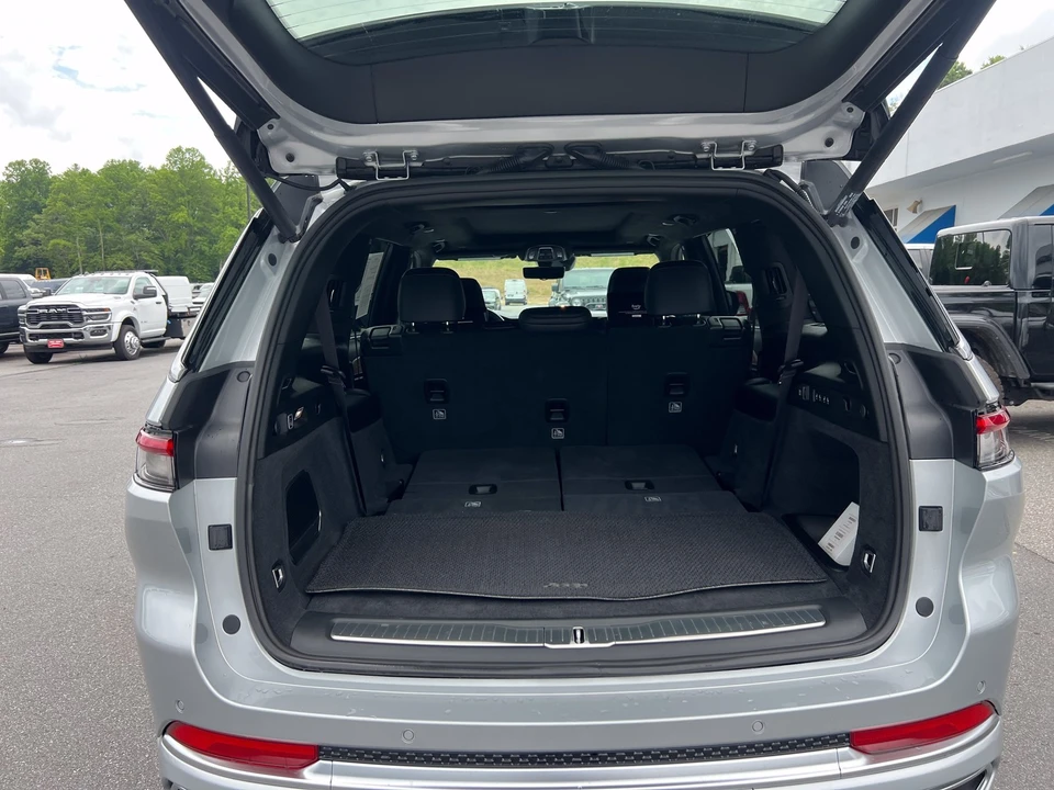 2025 Jeep WL Grand Cherokee - Image 11 of 31