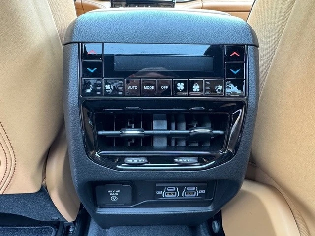 2025 Jeep KL Cherokee - Image 18 of 21