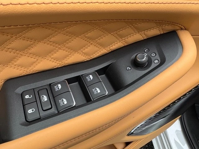 2025 Jeep KL Cherokee - Image 13 of 21