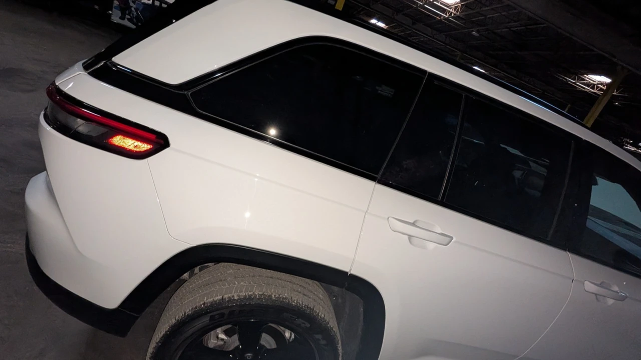 2025 Jeep WL Grand Cherokee - Image 20 of 21