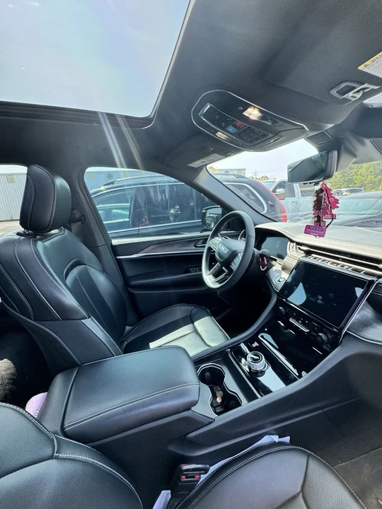 2025 Jeep WL Grand Cherokee - Image 9 of 12