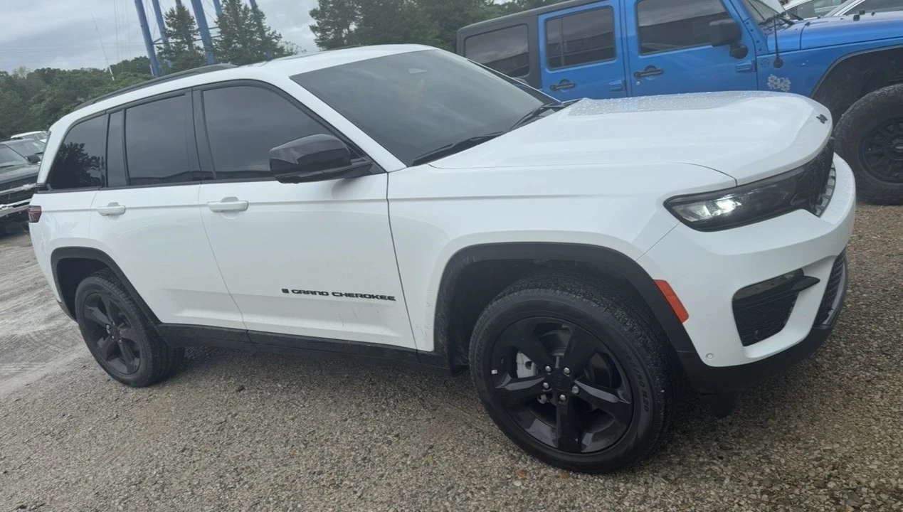 2025 Jeep WL Grand Cherokee - Image 2 of 12