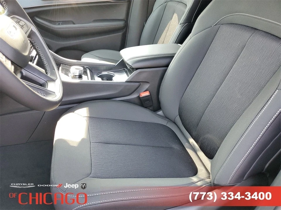 2025 Jeep WL Grand Cherokee - Image 16 of 21