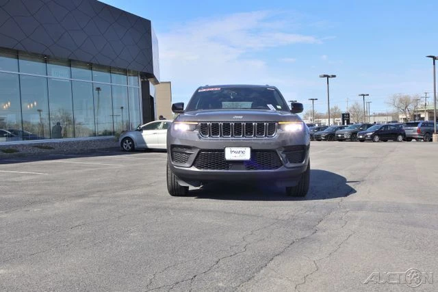 2025 Jeep WL Grand Cherokee - Image 11 of 24