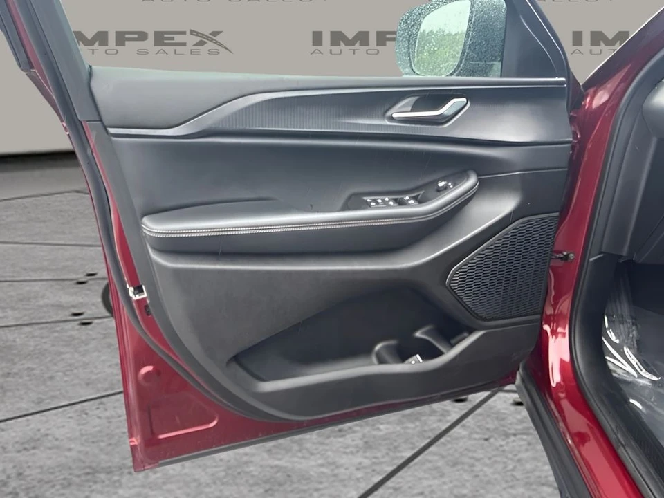 2025 Jeep WL Grand Cherokee - Image 13 of 19