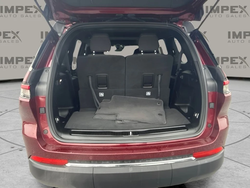 2025 Jeep WL Grand Cherokee - Image 15 of 19