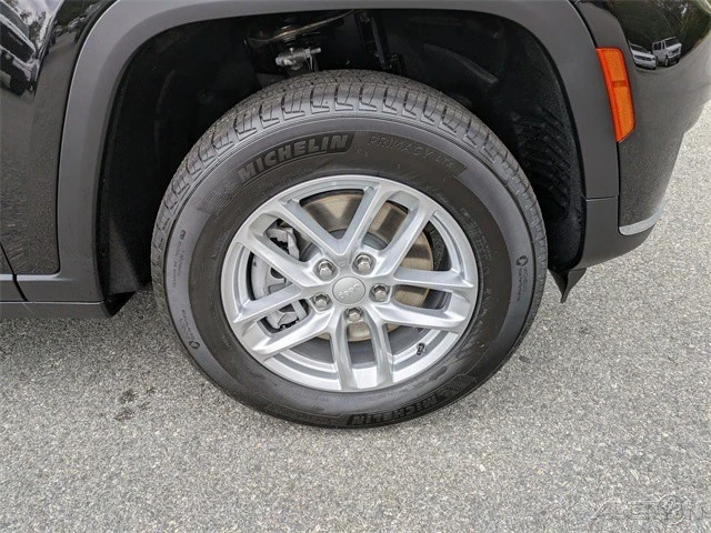 2025 Jeep WL Grand Cherokee - Image 11 of 12