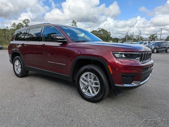 2025 Jeep KL Cherokee - Image 2 of 12