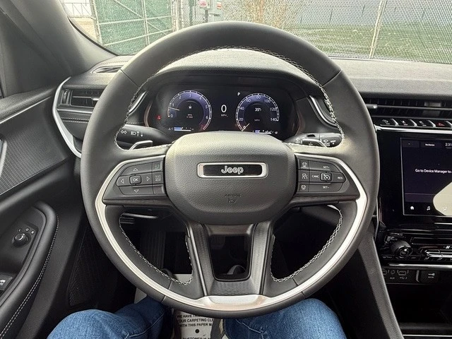 2025 Jeep WL Grand Cherokee - Image 18 of 21
