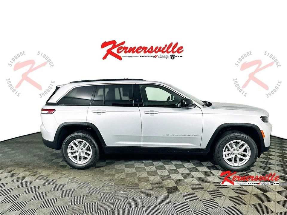 2025 Jeep WL Grand Cherokee - Image 8 of 21