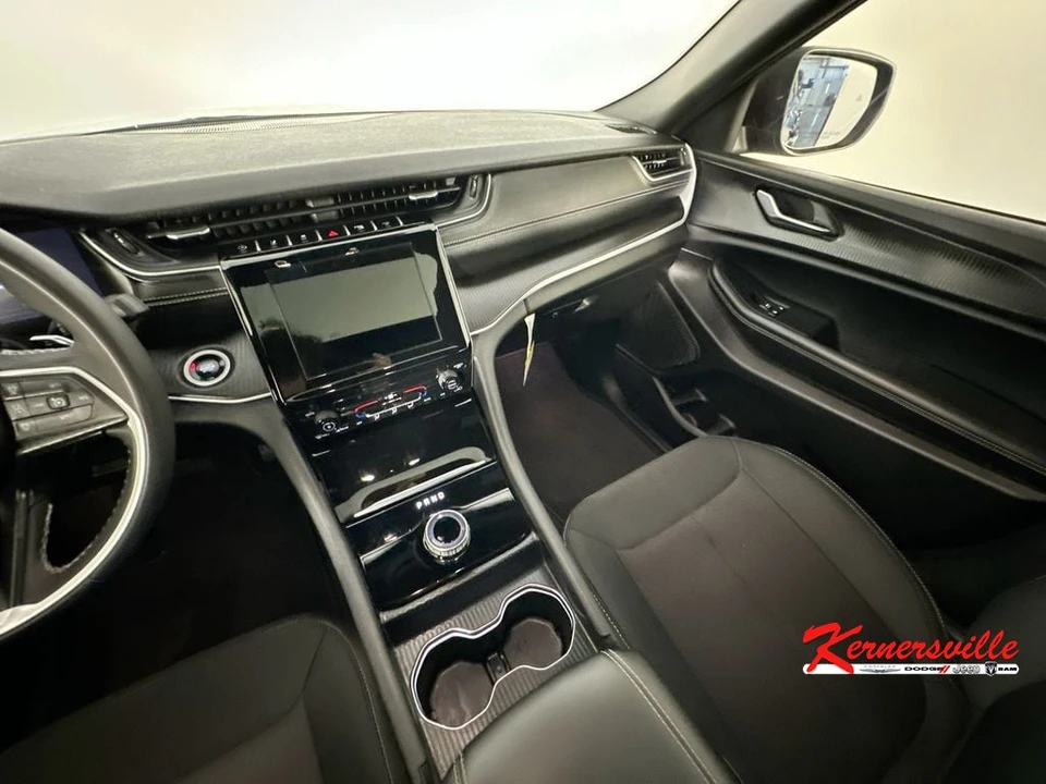 2025 Jeep WL Grand Cherokee - Image 11 of 24