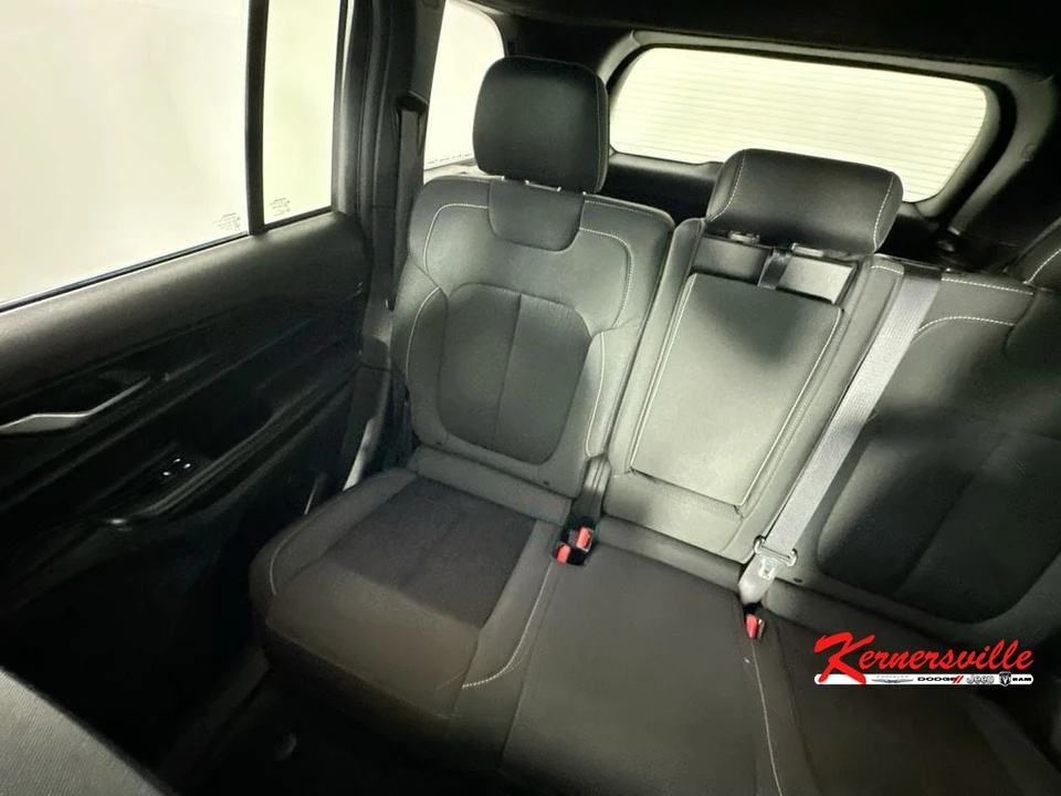 2025 Jeep WL Grand Cherokee - Image 12 of 24