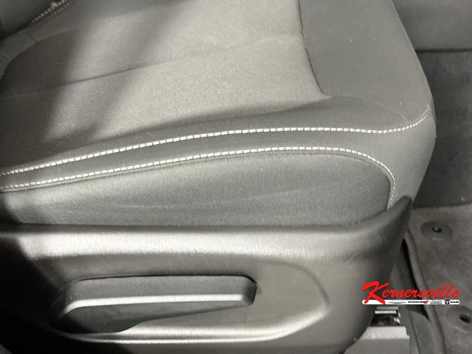 2025 Jeep WL Grand Cherokee - Image 23 of 24