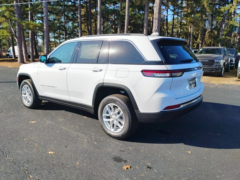 2025 Jeep WL Grand Cherokee - Image 7 of 12