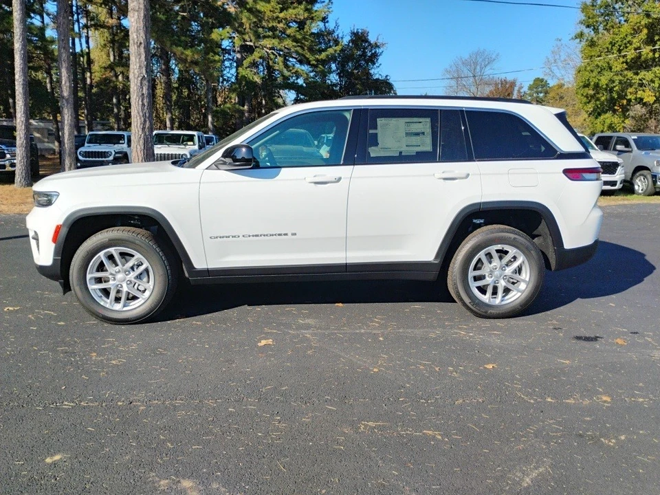 2025 Jeep WL Grand Cherokee - Image 8 of 12