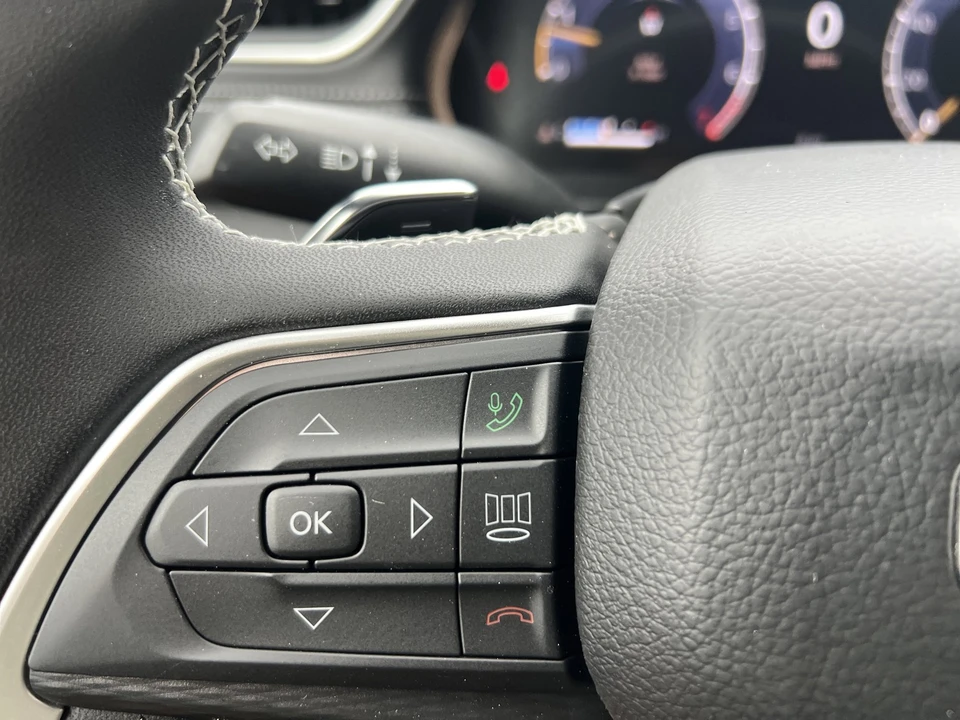2025 Jeep WL Grand Cherokee - Image 22 of 30
