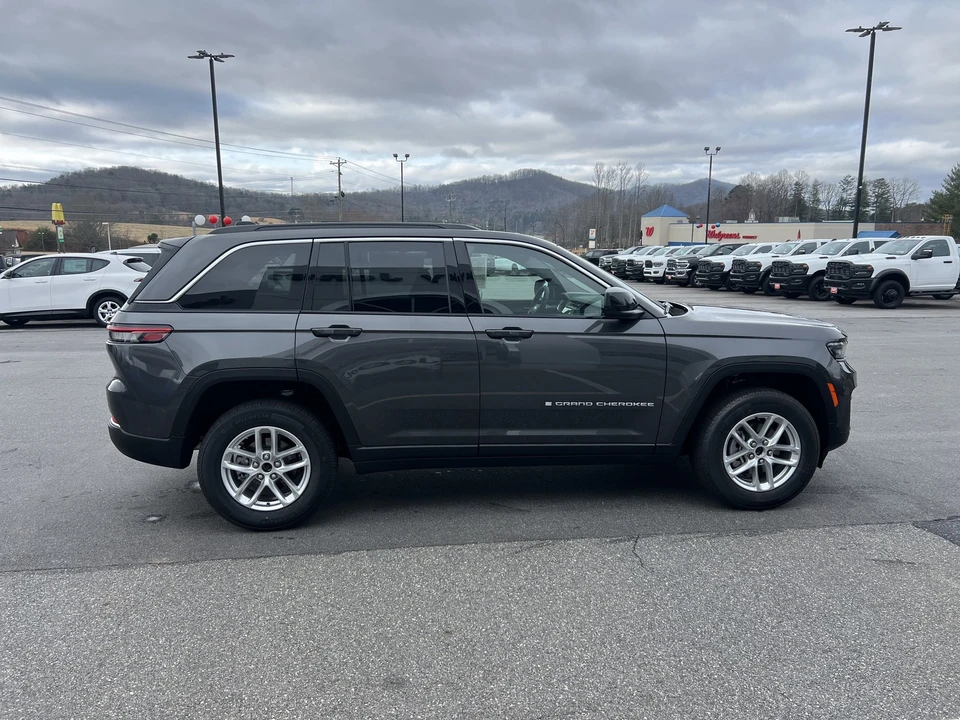 2025 Jeep WL Grand Cherokee - Image 4 of 30