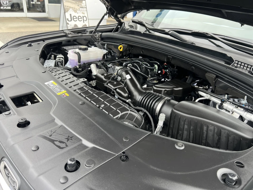 2025 Jeep WL Grand Cherokee - Image 30 of 30