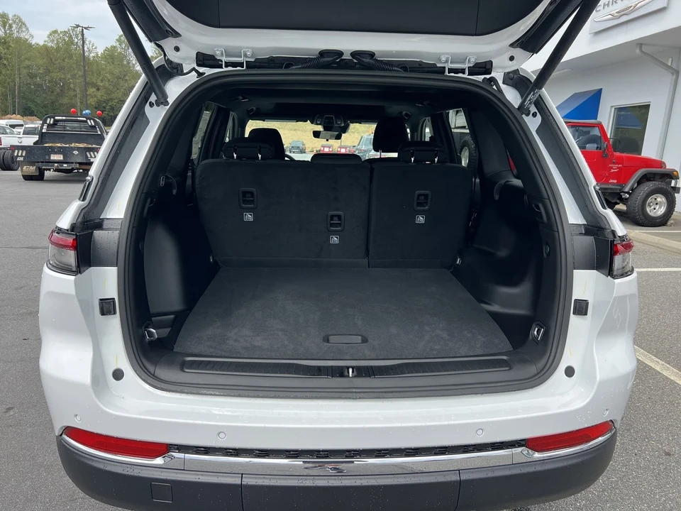 2025 Jeep WL Grand Cherokee - Image 10 of 21