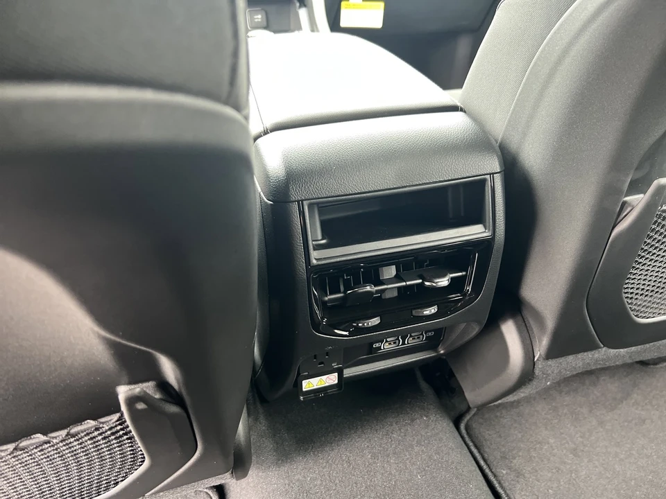 2025 Jeep WL Grand Cherokee - Image 14 of 21