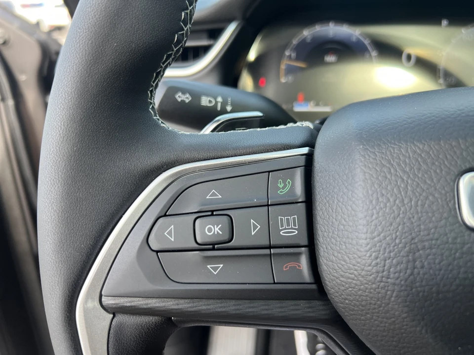 2025 Jeep WL Grand Cherokee - Image 25 of 30
