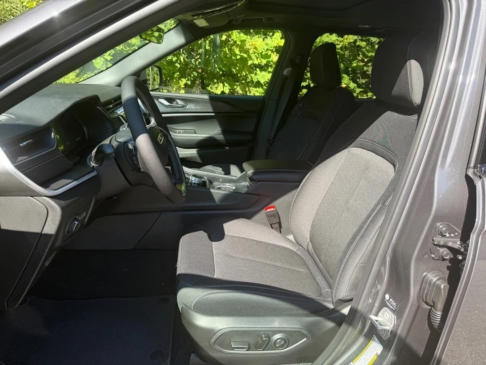 2025 Jeep WL Grand Cherokee - Image 12 of 12