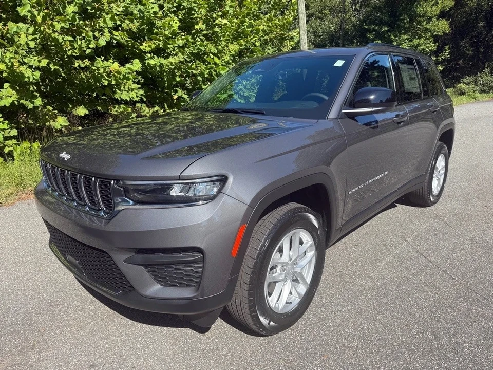 2025 Jeep WL Grand Cherokee - Image 3 of 12