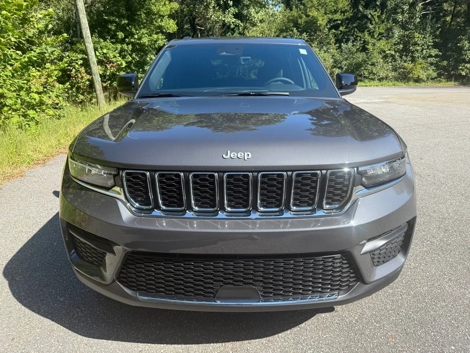 2025 Jeep WL Grand Cherokee - Image 4 of 12