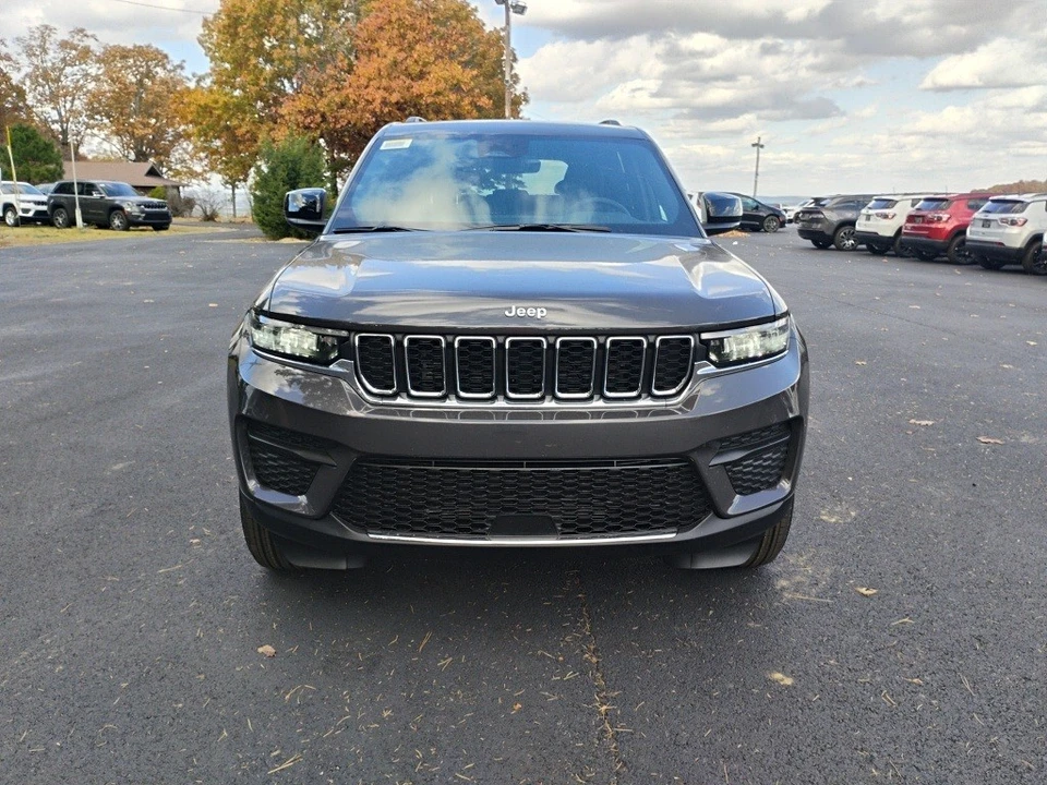 2025 Jeep WL Grand Cherokee - Image 2 of 12