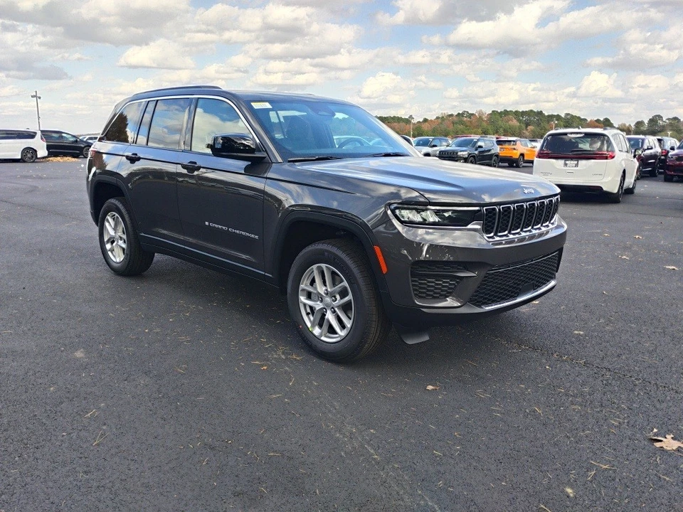 2025 Jeep WL Grand Cherokee - Image 3 of 12