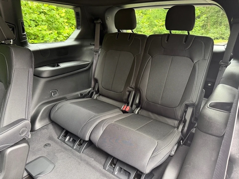 2025 Jeep WL Grand Cherokee - Image 16 of 21