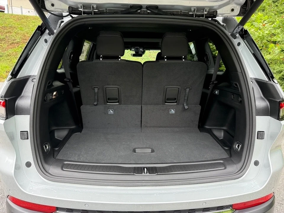2025 Jeep WL Grand Cherokee - Image 18 of 21